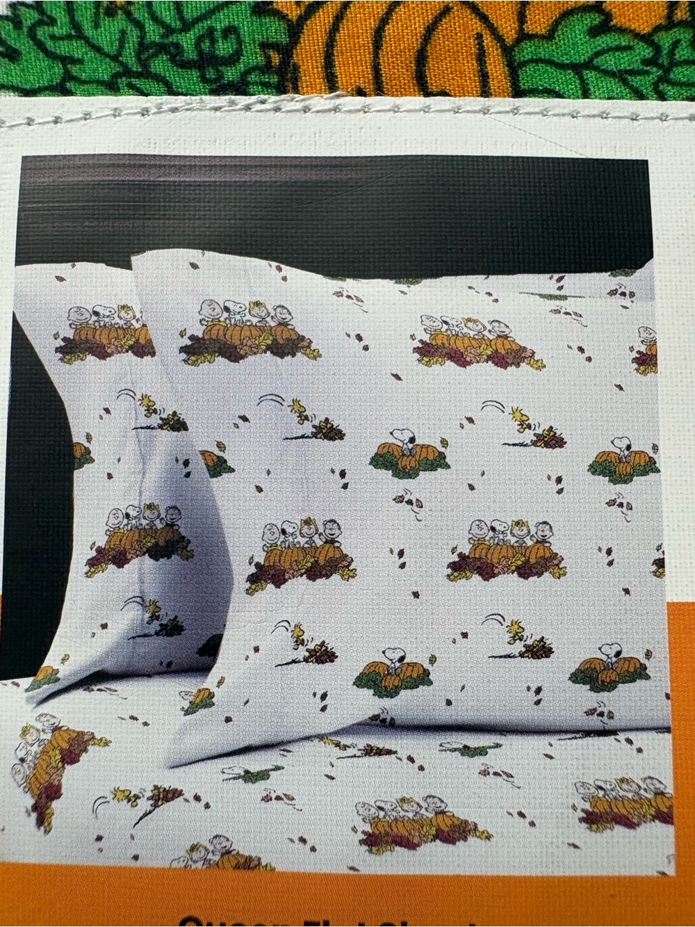 Peanuts Snoopy Fall Themed 4PC Queen Sheet Set-Pumpkin Leaves - Picture 2 of 5